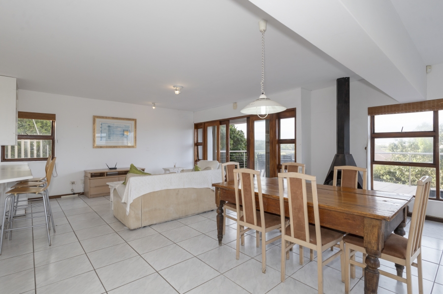 8 Bedroom Property for Sale in West Beach Eastern Cape